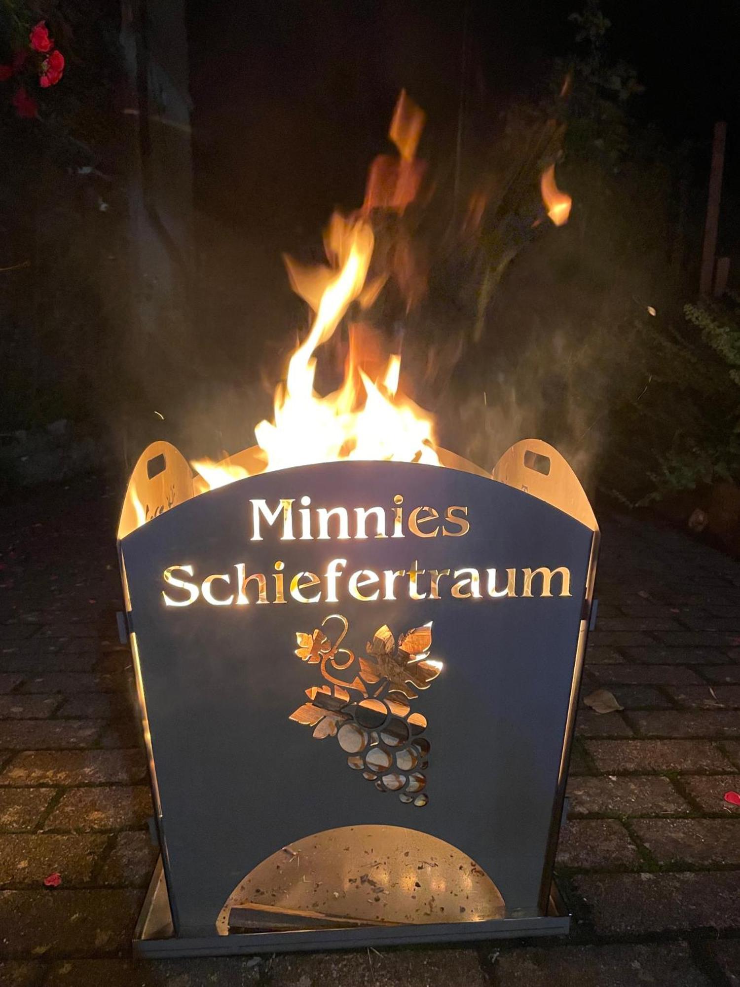 Ferienwohnung Minnies-Schiefertraum Brauneberg Bagian luar foto